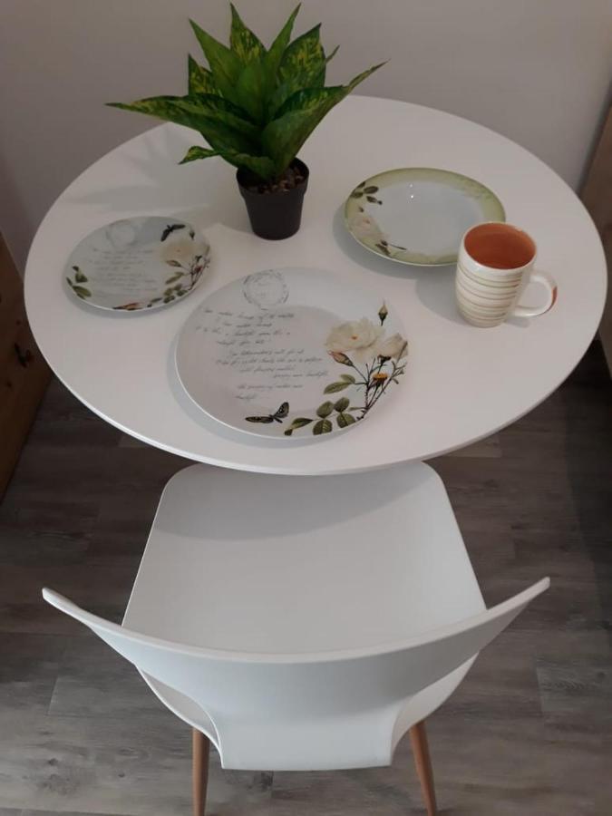 Fully Renovated Small & Cosy Studio Aten Exteriör bild